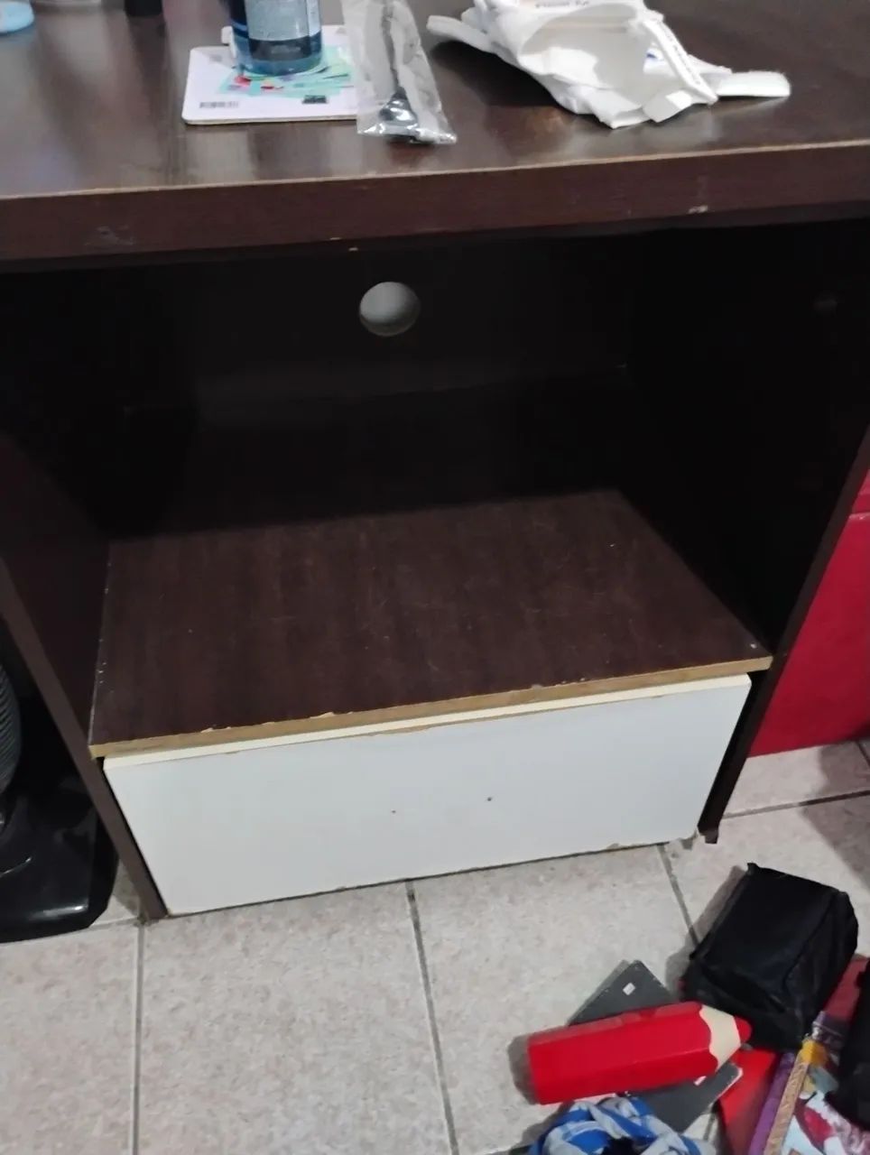 Cômoda com gaveta 