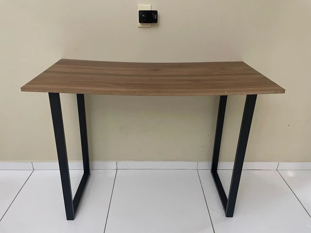 Industrial-style sideboard table64962669315970120