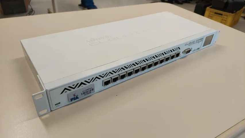 MikroTik Cloud Core Router CCR1016-12G - Foto 2