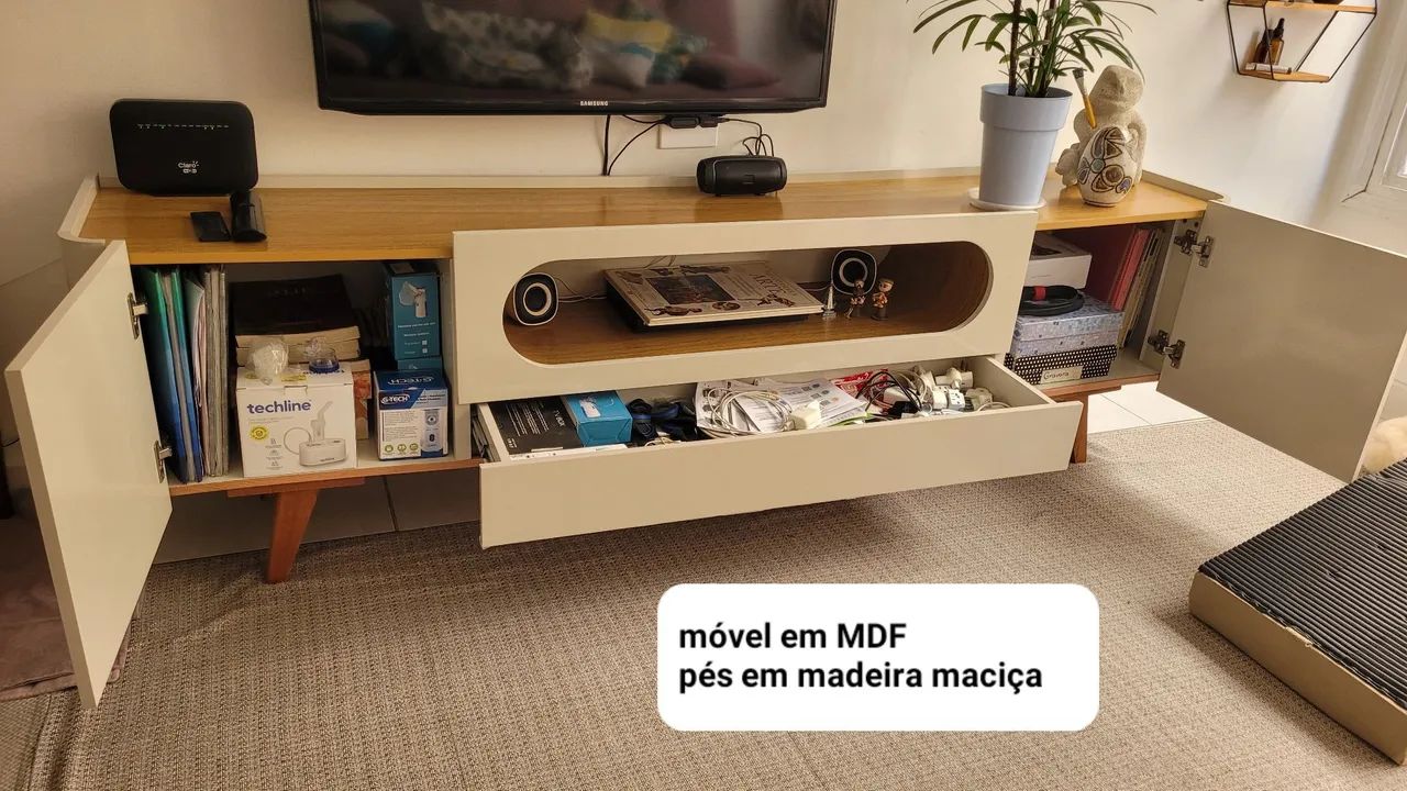 Rack em MDF e madeira maciça marca Gelius Móveis.  - Foto 3