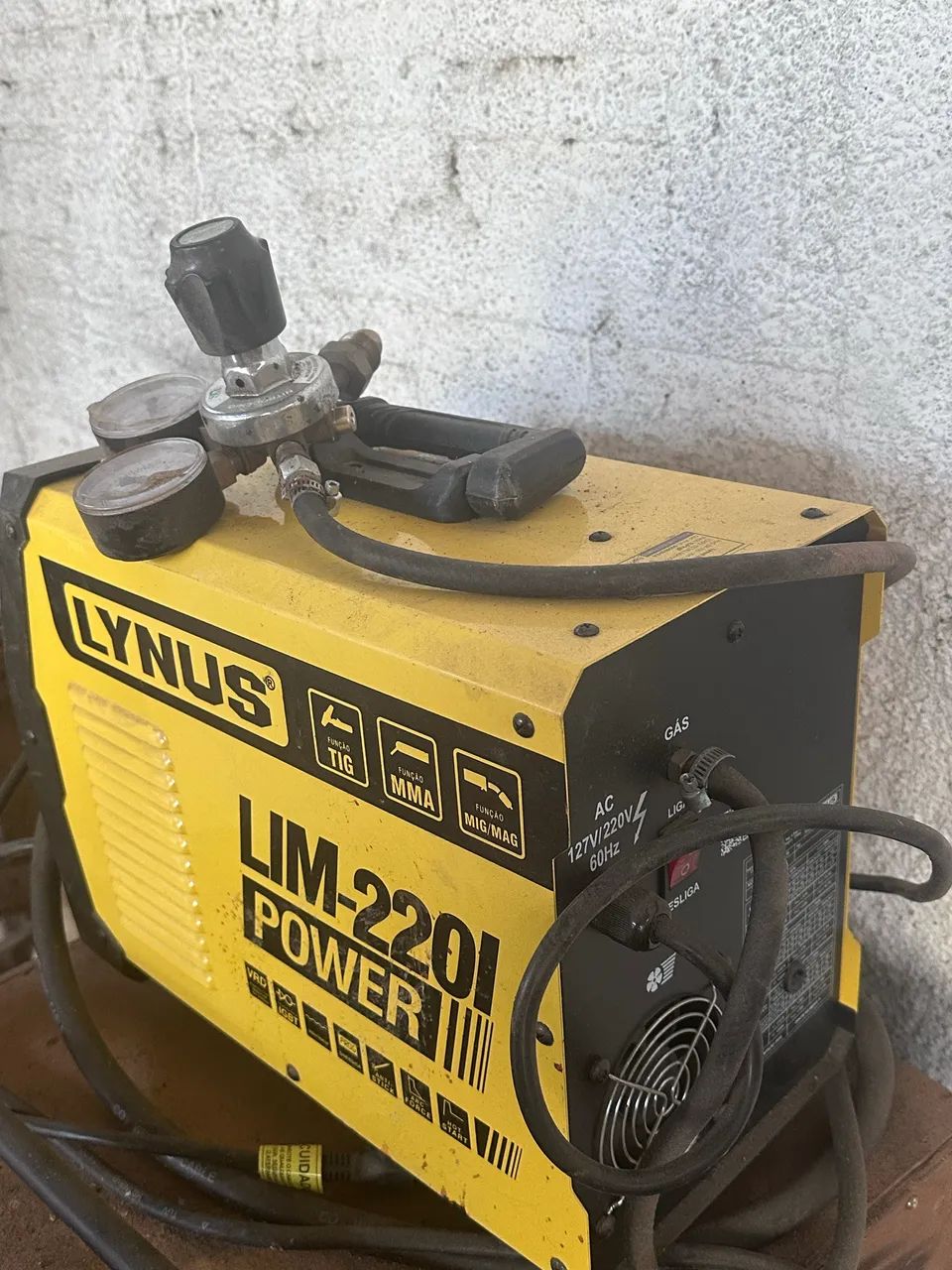 inversora de solda multiprocesso Lynus LIM-220i Power.