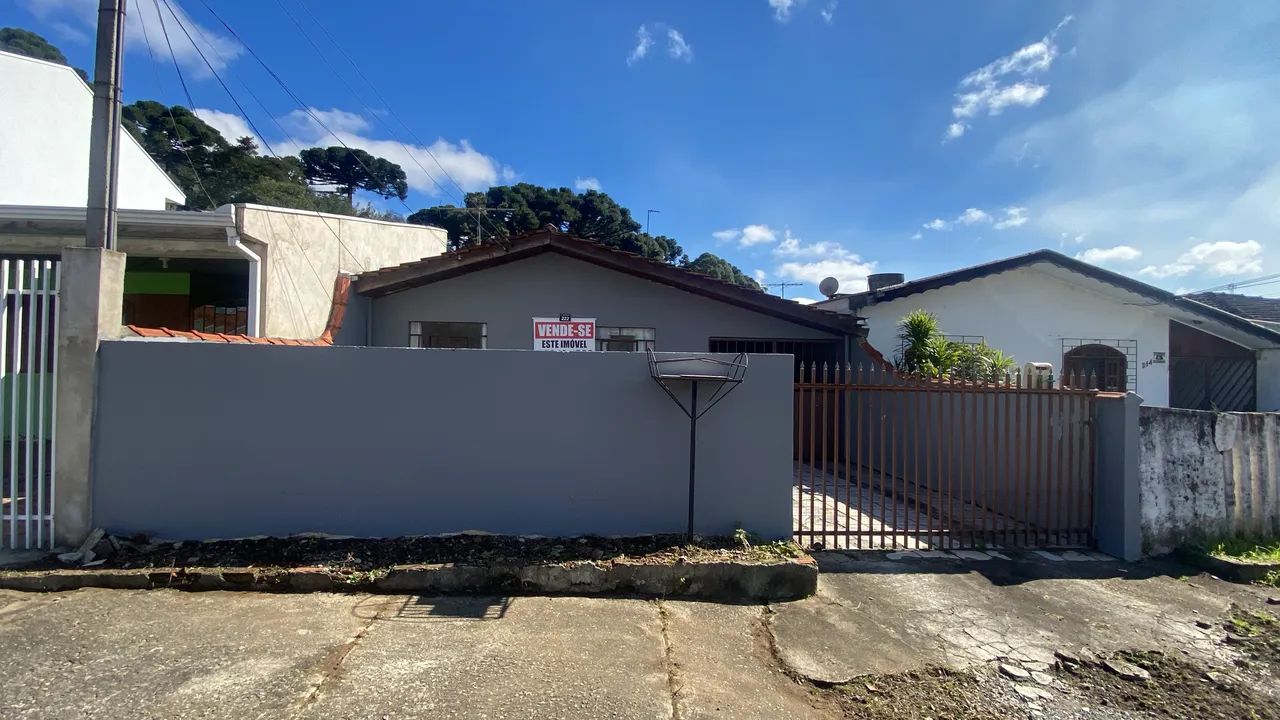 DUAS CASAS NO TERRENO 