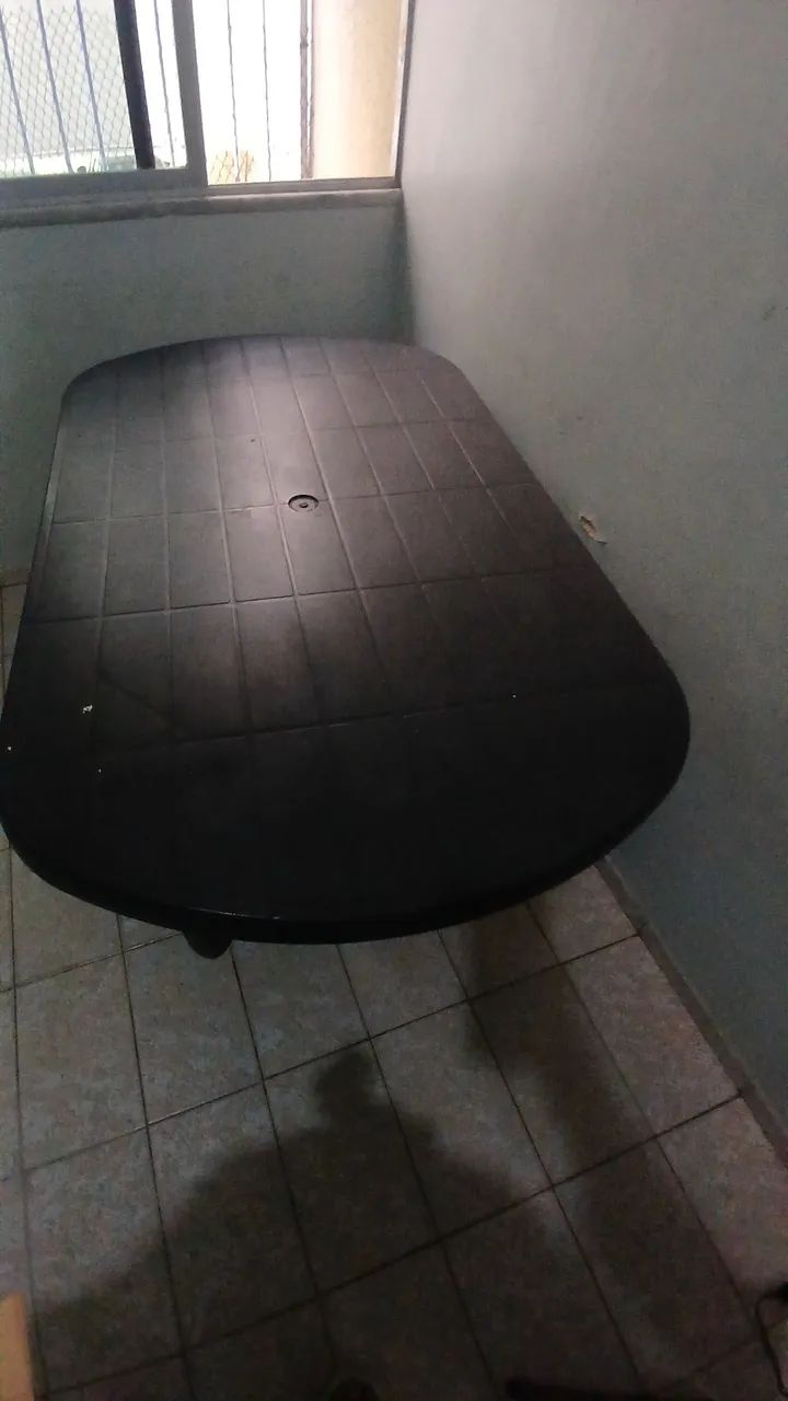 Mesa de plástico 6 lugares, pés removíveis  - Foto 2