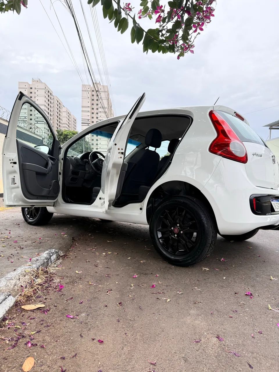 Fiat Palio Attra./italia 1.4 EVO F.flex 8V 5P 2014 - Foto 6