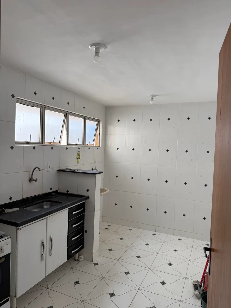 Apartamento 2 quartos com varanda, garagem e lazer completo - Foto 2