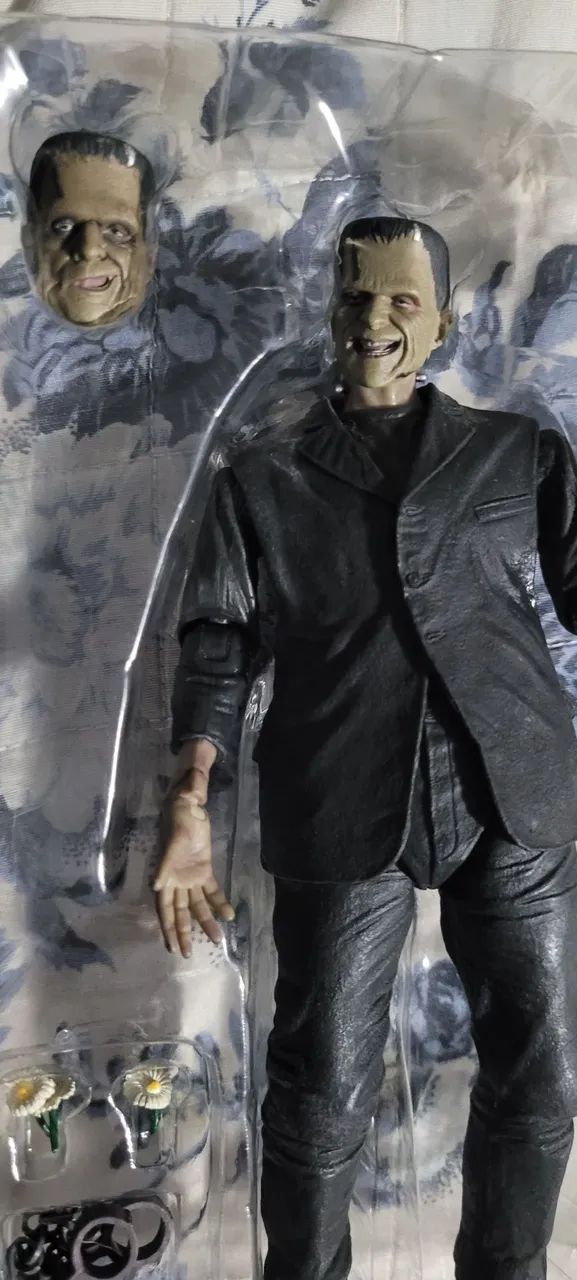 Boneco Frankenstein neca monstro action figure terror horror Universal monsters  - Foto 3