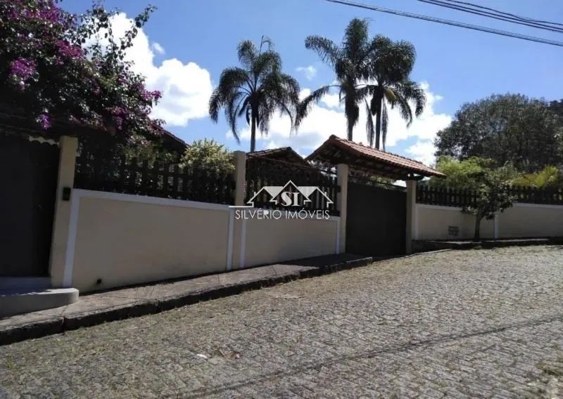 Casa- Petrópolis, Alto da Serra