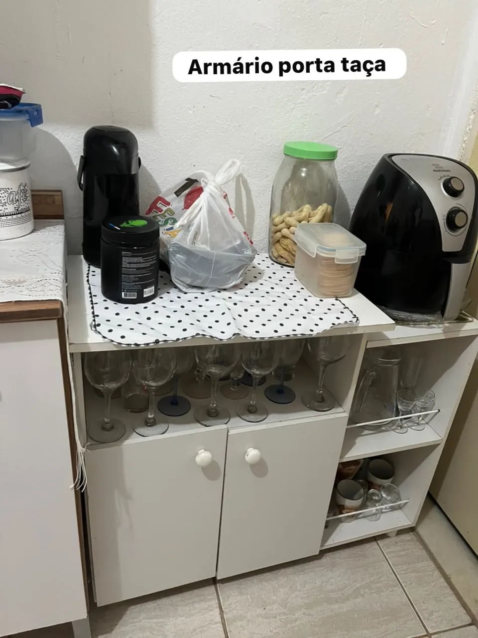 Armário para taças 
