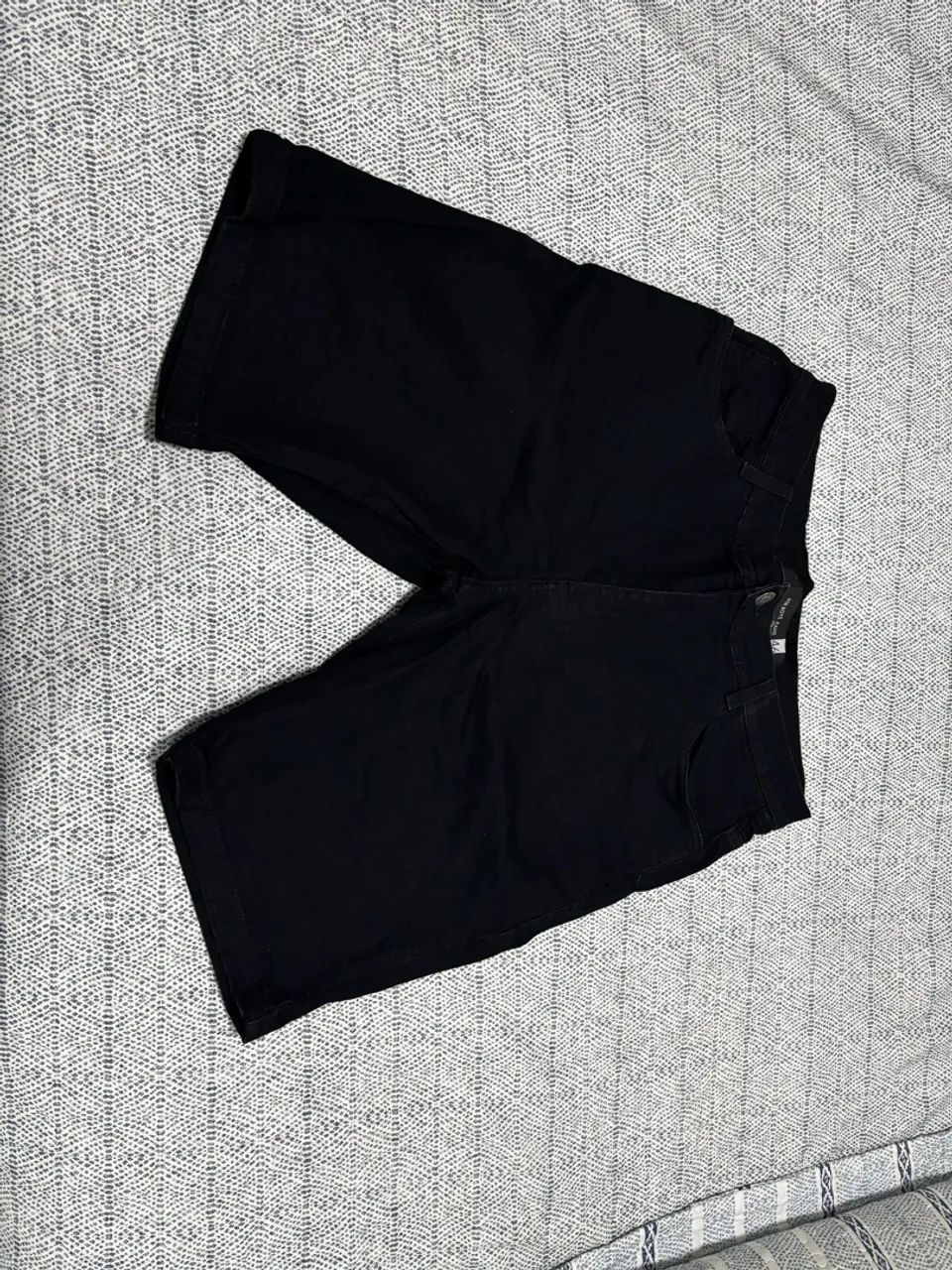 2 bermudas pretas tamanho 46