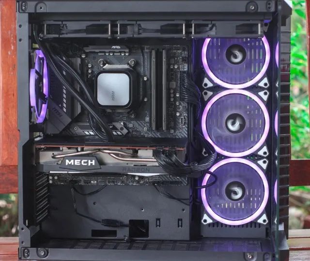 5900XT - 32GB - RX 6750XT - Foto 3