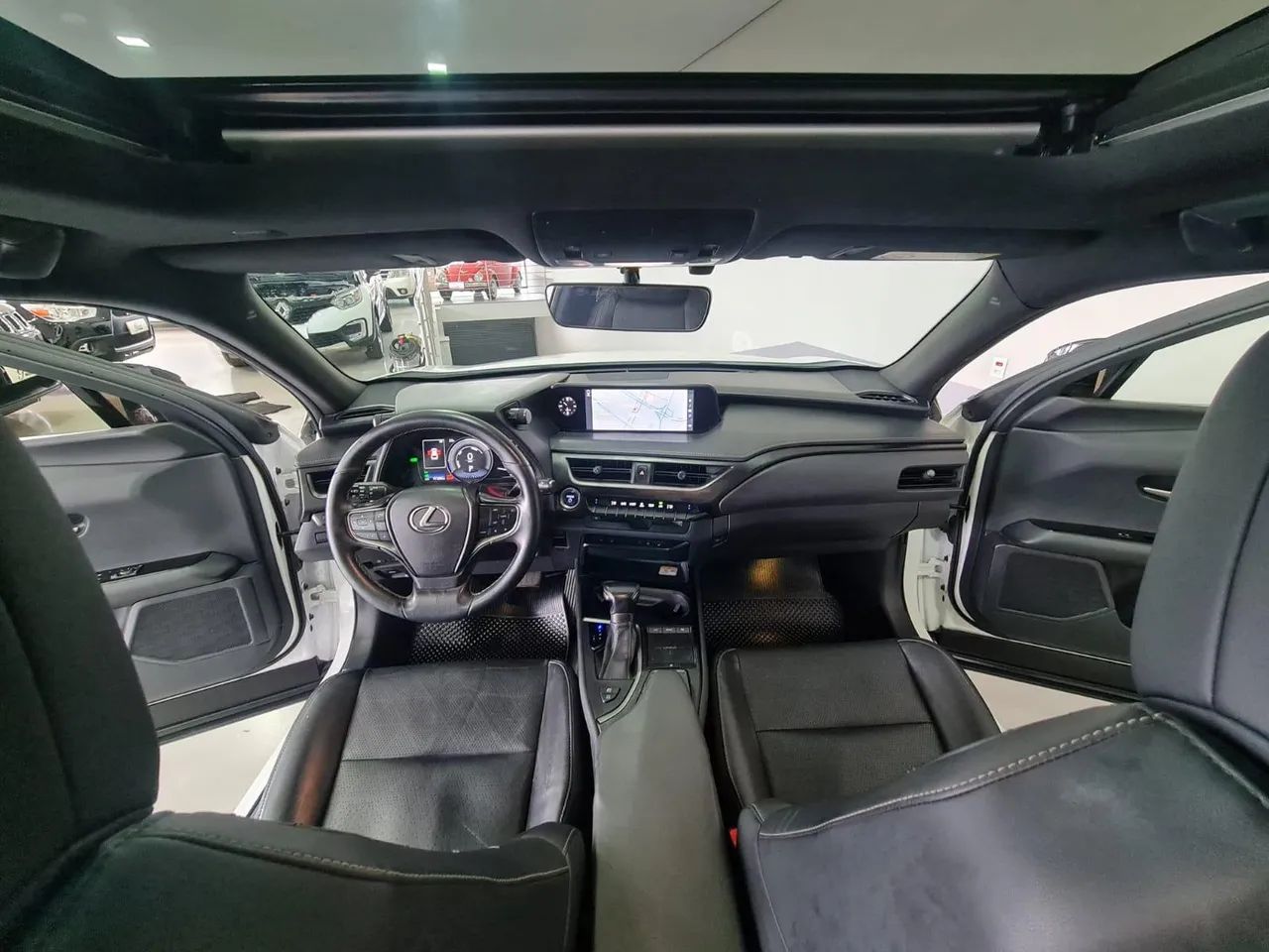 Lexus UX-250h Luxury 2.0 16V Aut.(hybrid), foto 6 de 20