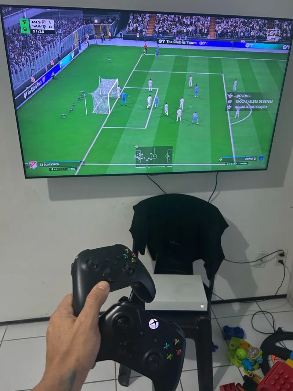 XBOX ONE S 1 TERA  - Foto 3
