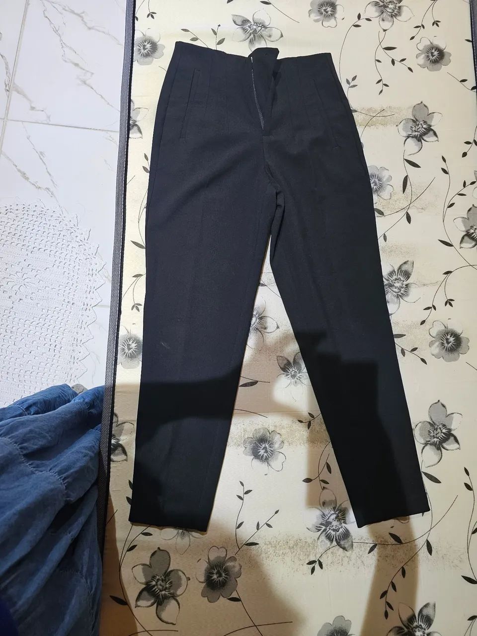 Calça de alfaiataria feminina 