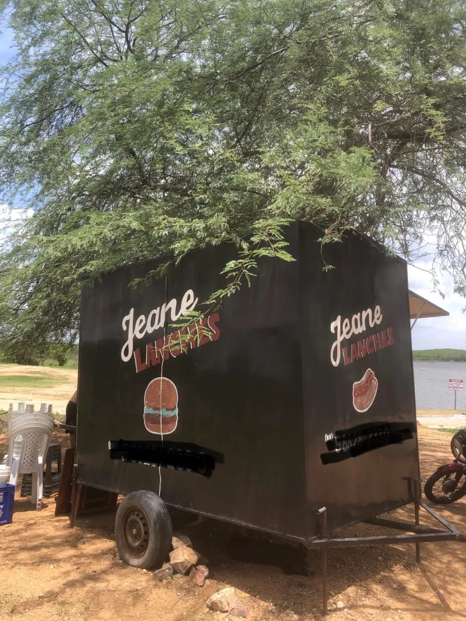 Trailer