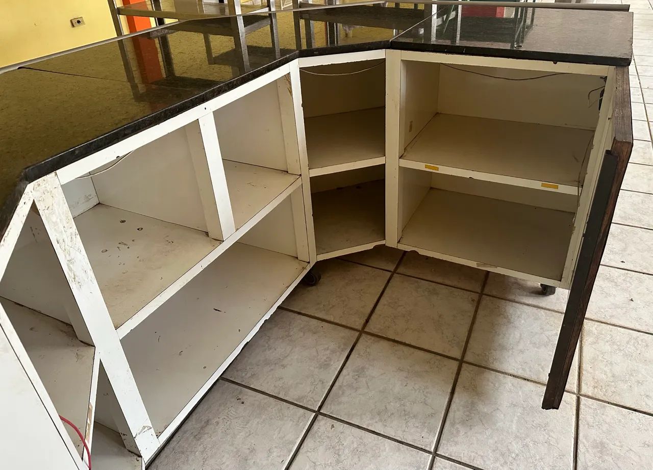 Balcão Caixa em Mármore e Aço inoxidável  - Foto 5