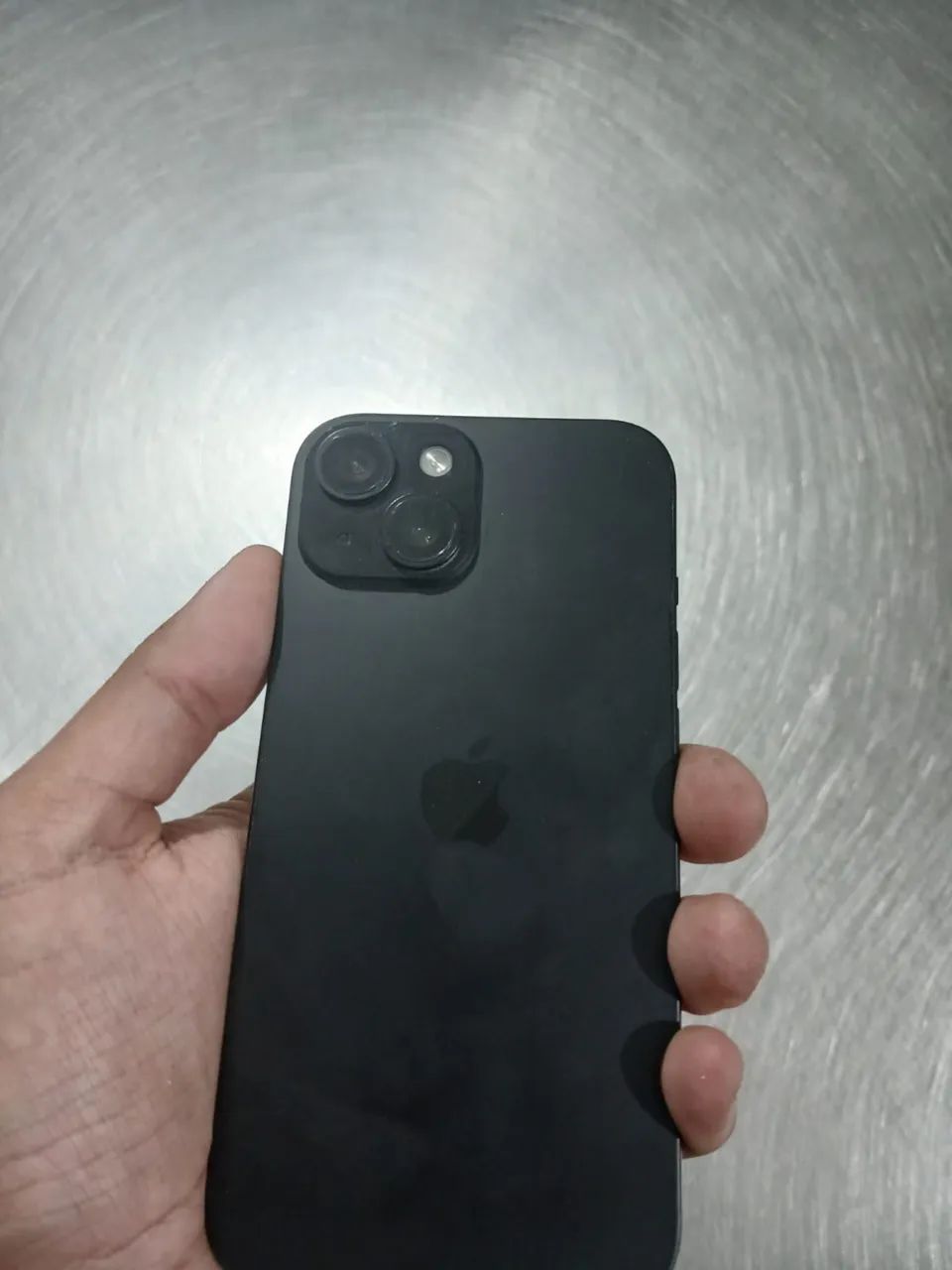 iPhone 15 normal