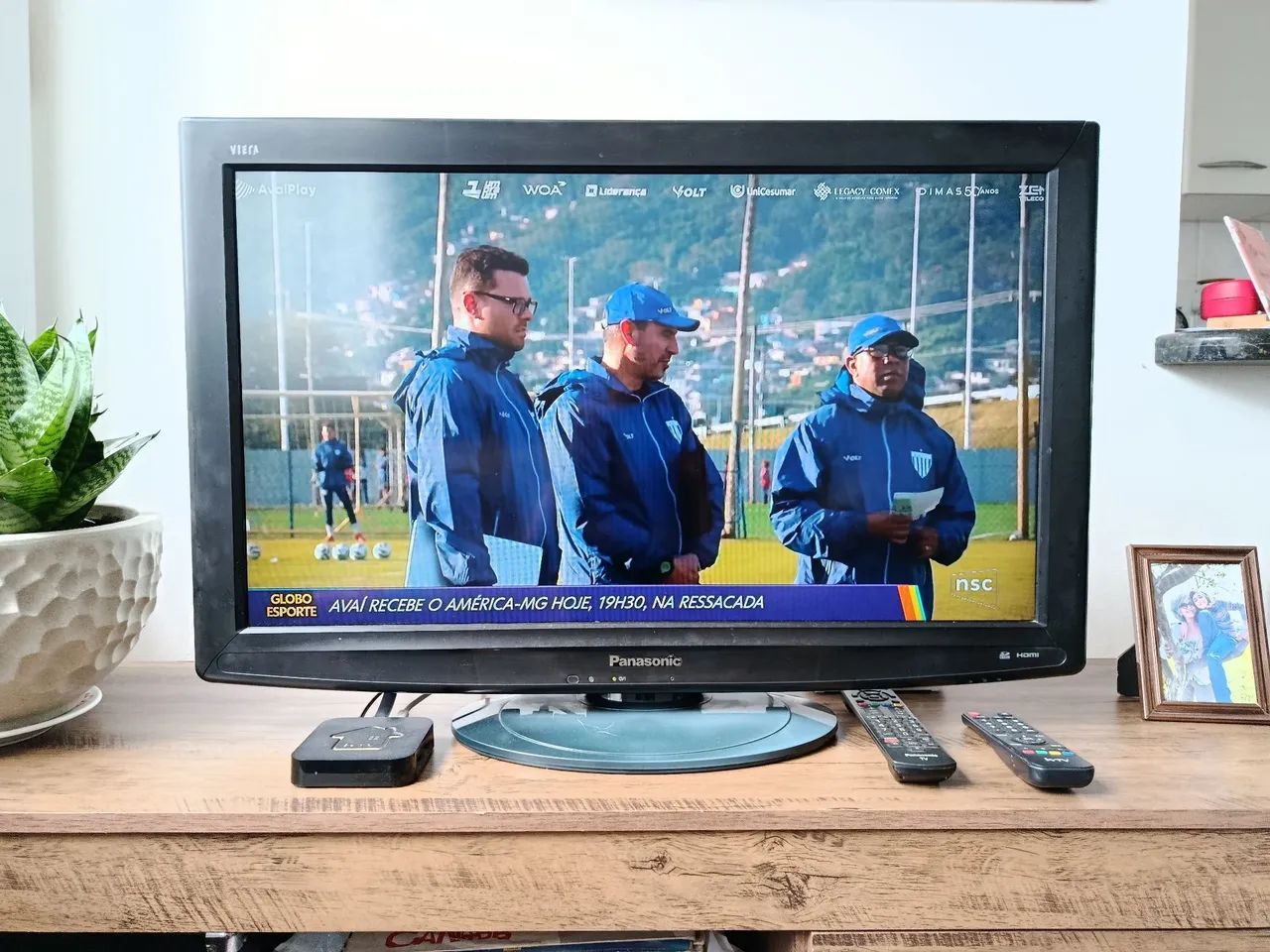 Televisão 32 polegadas+ HT Tv - Foto 2