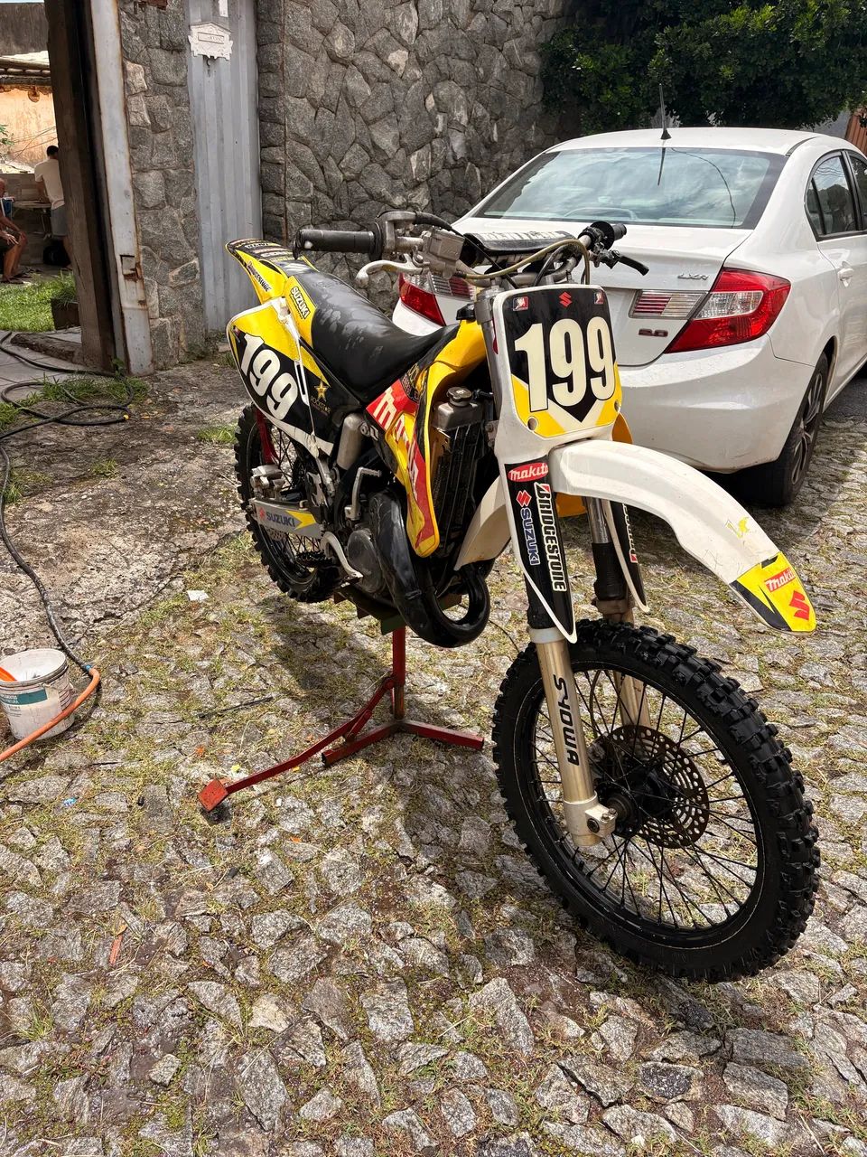 Motos Suzuki 1998 em Minas Gerais