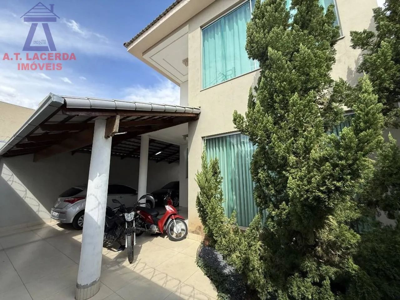 Casa com 4 quartos à Venda - Planalto