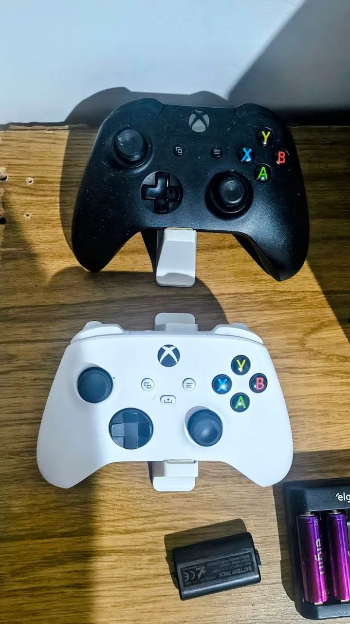 Xbox Séries S com 2 controles   - Foto 2