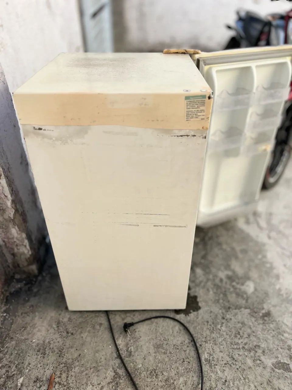 Frigobar Grande de 85 cm de altura e 50cm de largura - Foto 3