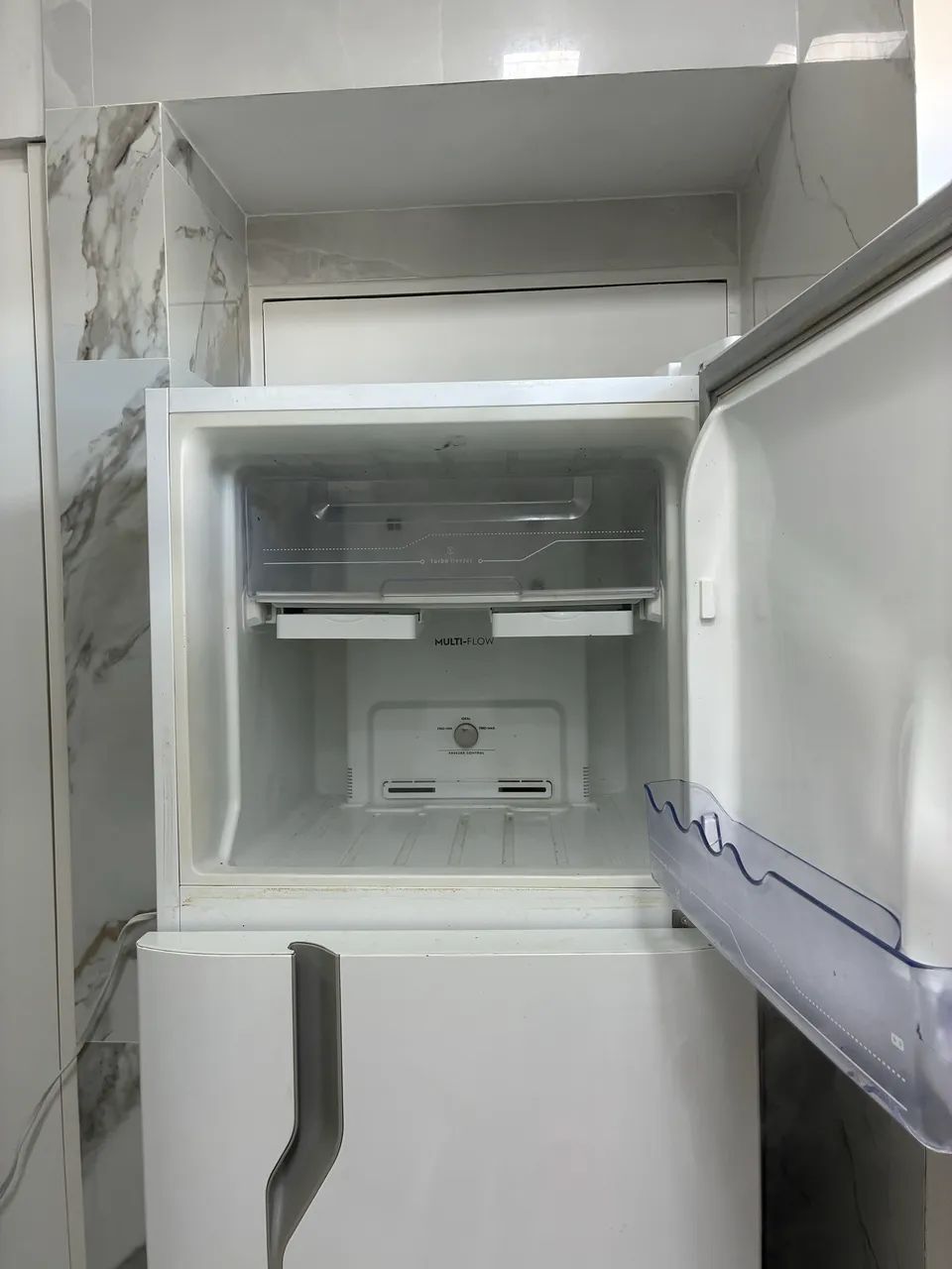 Geladeira Eletrolux 371L - Foto 5