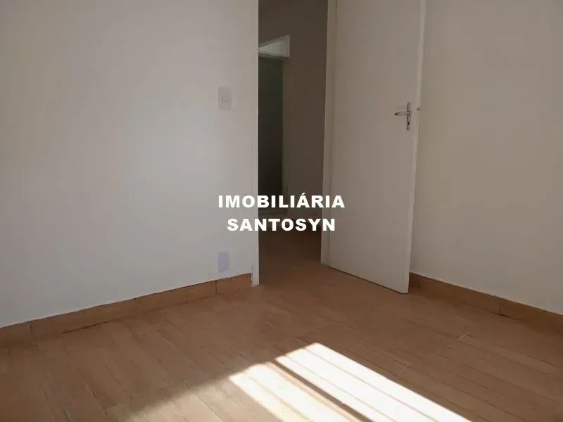 casa linear com sala,  2 quartos, quintal,  Ramos - Rio de Janeiro - RJ - Foto 5