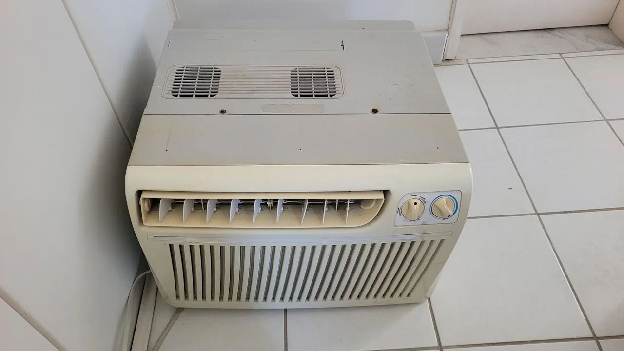 Condicionador de ar janela  - Foto 3