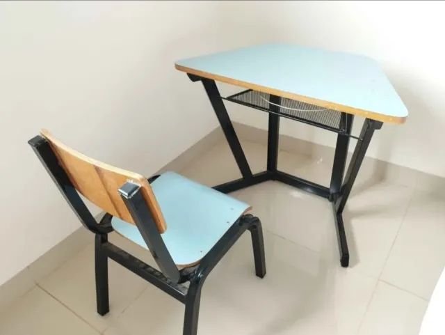 Conjunto mesa e cadeira escolar infantil - Foto 2