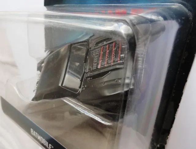 hot wheels the batman batmobile batmovel escala 1/50 dc comics - lacrado - Foto 3