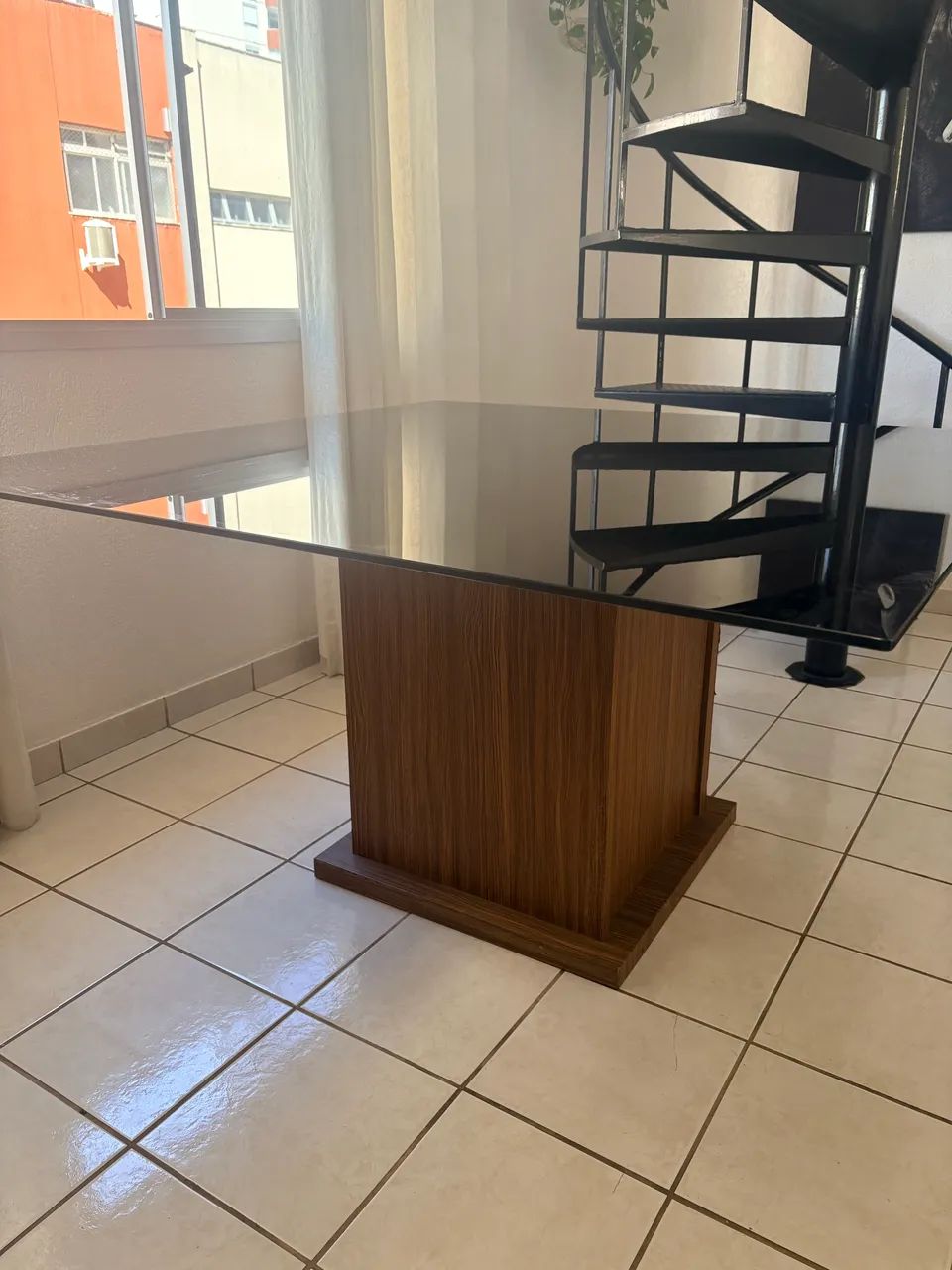 Mesa de Jantar Grande 1,40 x 1,40 com Tampo de Vidro - Foto 5
