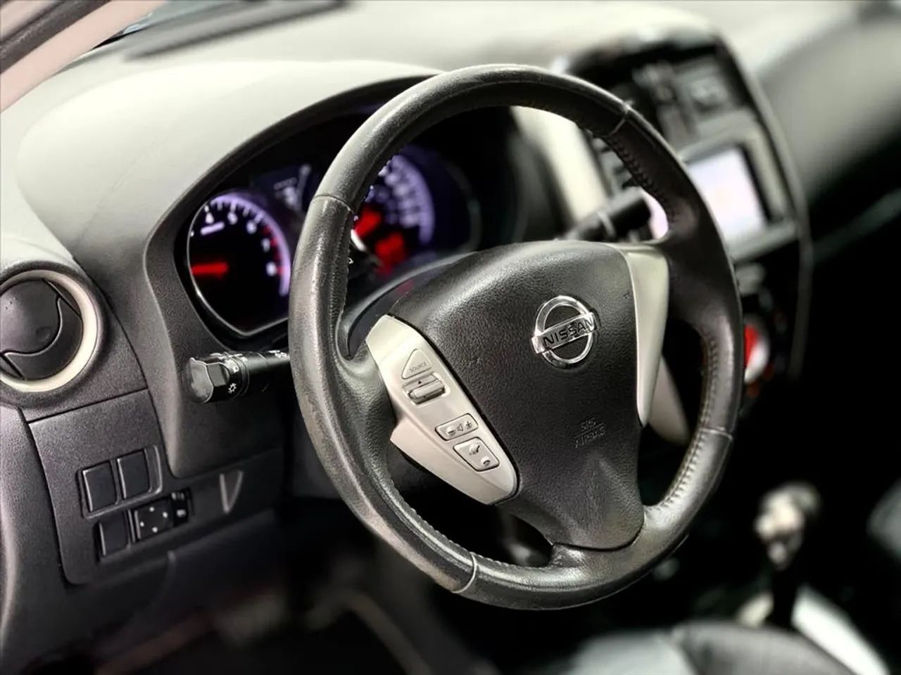 Nissan Versa Unique 1.6 16V Flexstart 4P Aut. 2018 - Foto 4
