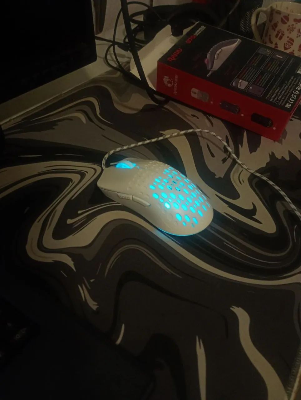 mouse gamer G701 com led e botões laterais  - Foto 3