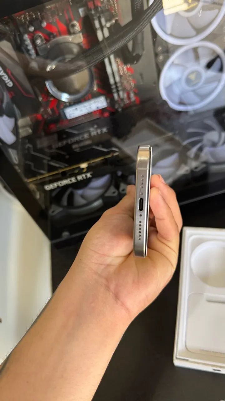 iPhone 15 pro Max 256gb COM CAIXA - Foto 4