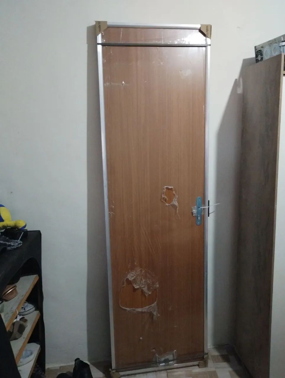 Porta já com marco de alumínio 
