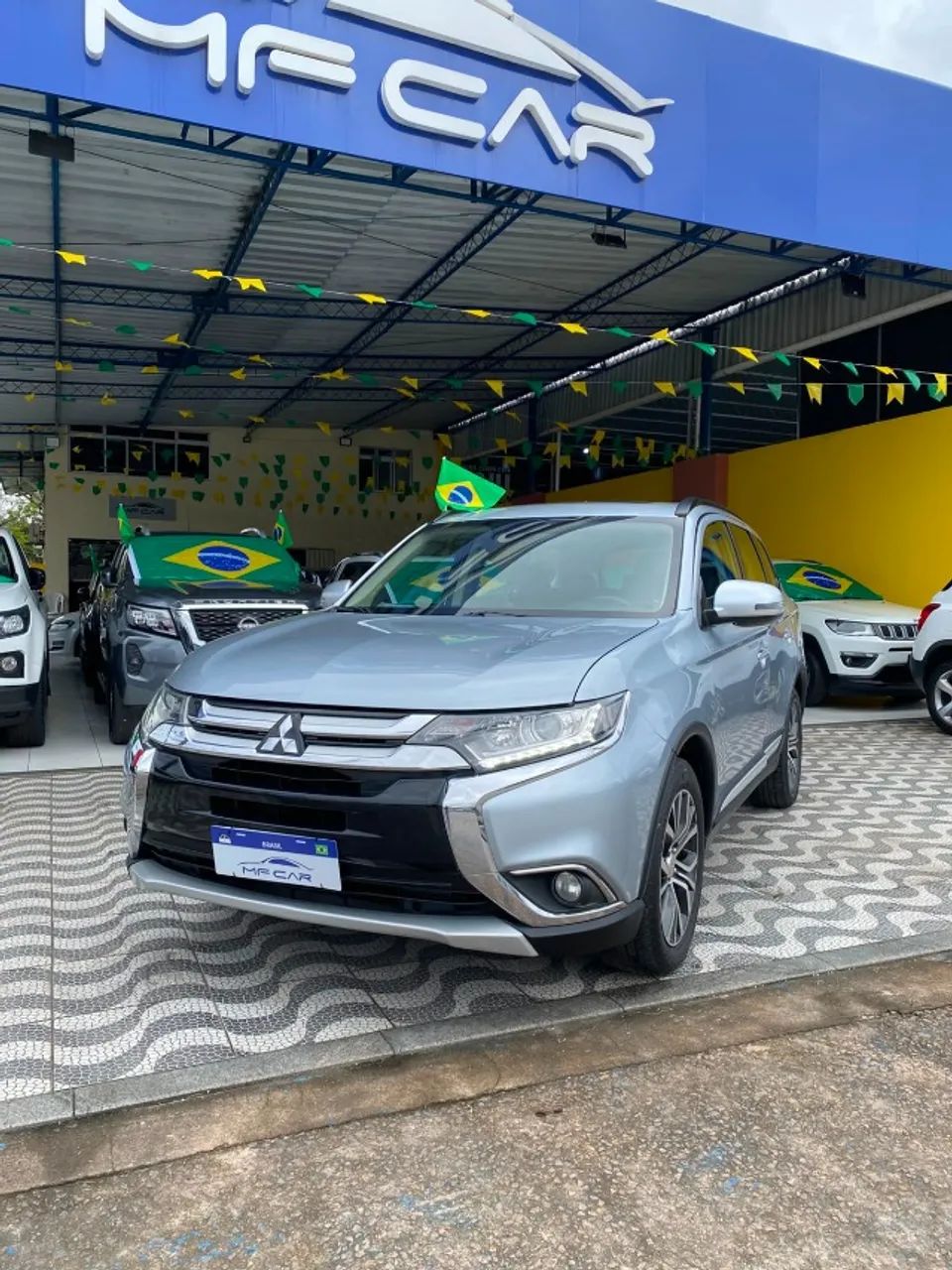 Mitsubishi Outlander 2016