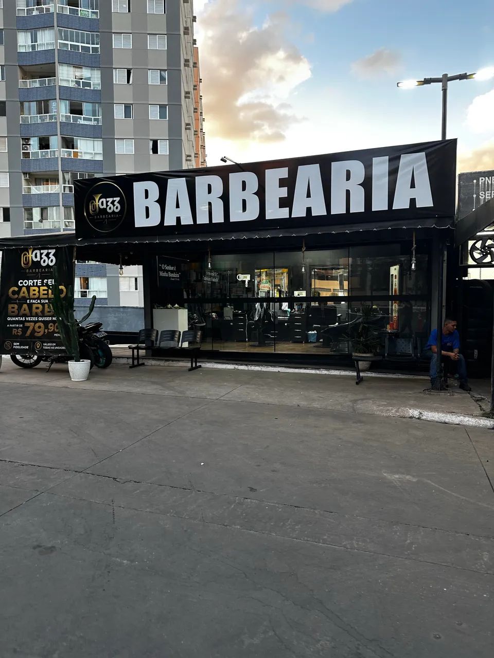 Barbearia em águas claras