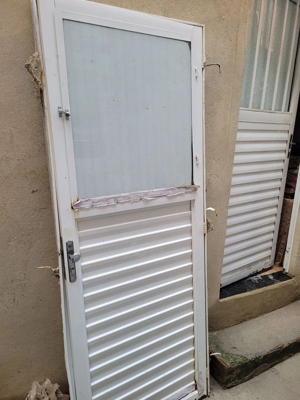 Porta ferro usada