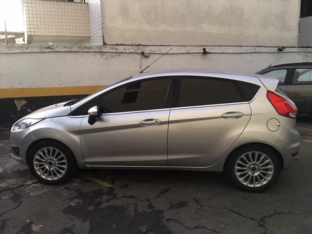 New Fiesta hatch Titanium automático com gnv 5 geração preço real - Foto 8