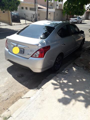 Versa unique 1.6 top de linha 2017ano/mod
