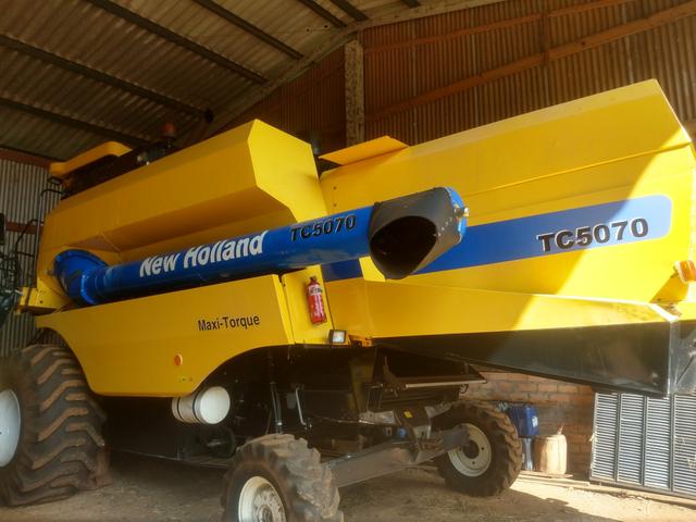 Colheitadeira New Holland Tc 5070 - Foto 2