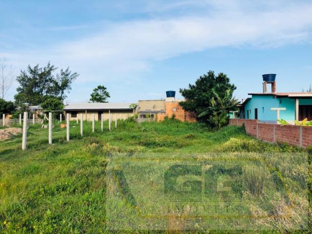 Terreno para Venda em Balneário Pinhal, Centro