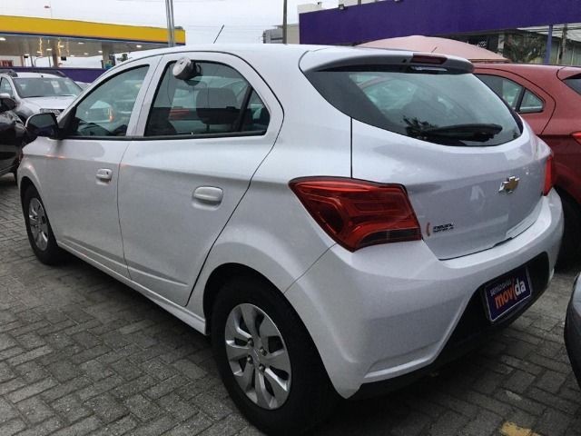 Onix Hatch LT 1.0 8V Flexpower 5p - Foto 5