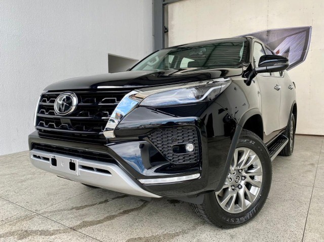 TOYOTA HILUX SW4 2.8 D-4D SRX 7L 4X4 2021/2021