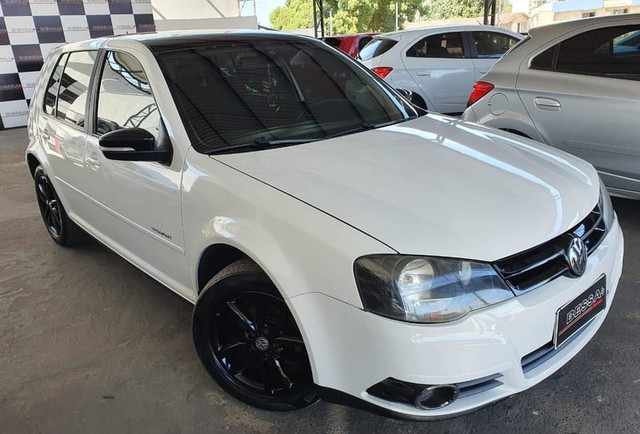 VOLKSWAGEN GOLF 1.6 SPORTLINE 8V FLEX 4P MANUAL