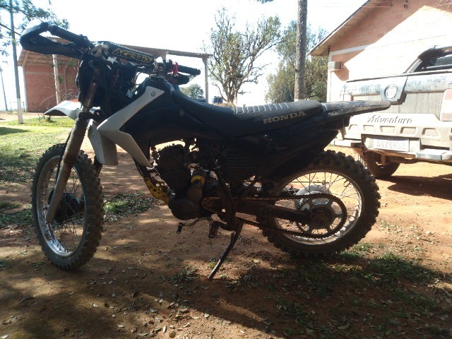 XR 200 TRILHA