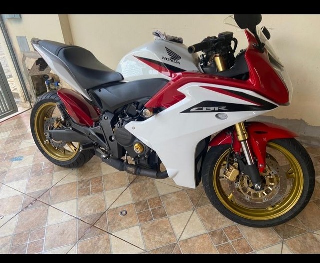 HONDA CBR 600F