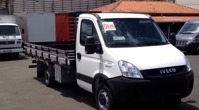 IVECO DAILY 35S14 C/DE MADEIRA