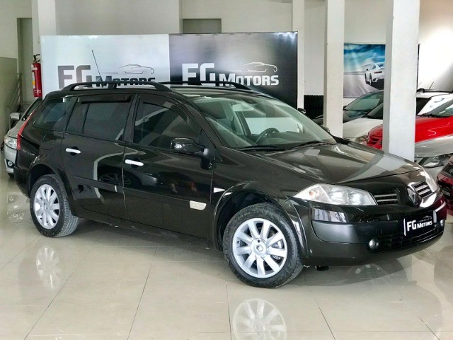MEGANE GRAND TOUR 1.6 2011 IMPECÁVEL