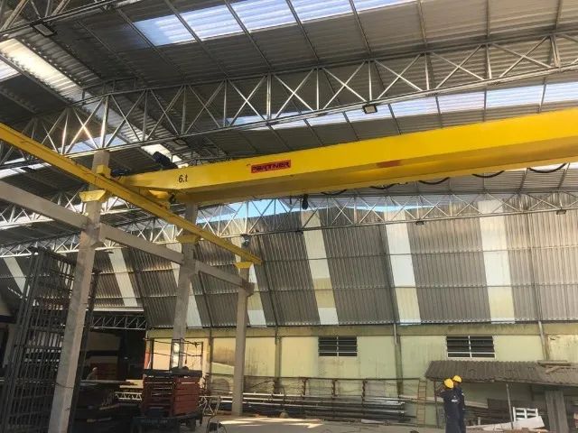Equipamentos Para Movimentação de Carga (Pontes e Pórticos Rolantes) - Foto 3
